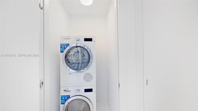 300 Biscayne Boulevard Way 506E, Miami, FL 33131