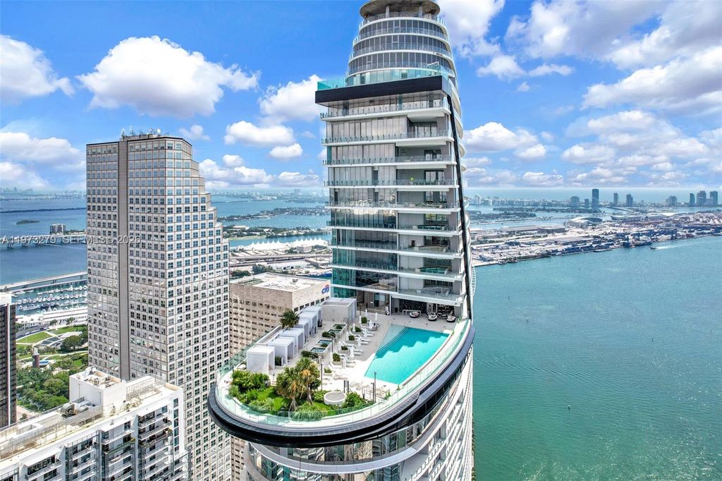 300 Biscayne Boulevard Way 506E, Miami, FL 33131