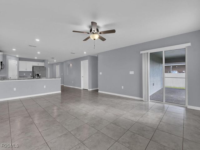 1826 NW 7th PL, Cape Coral, FL 33993