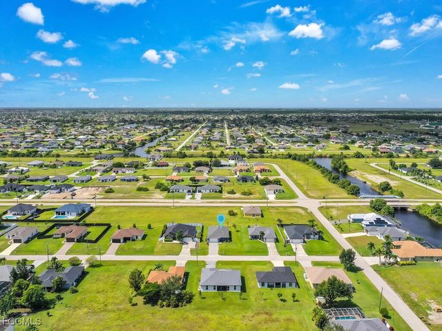 1826 NW 7th PL, Cape Coral, FL 33993