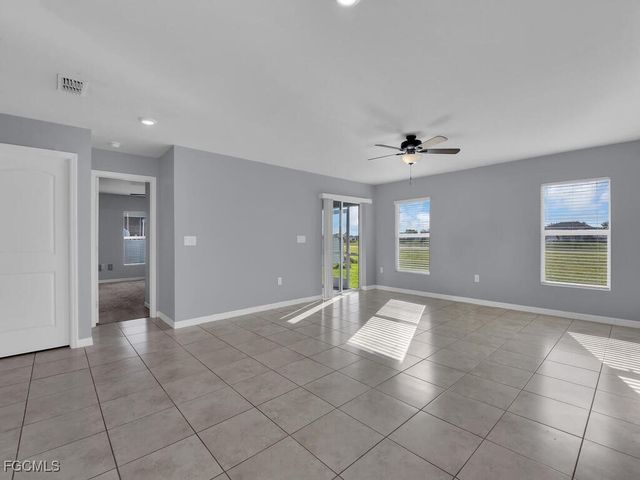 1826 NW 7th PL, Cape Coral, FL 33993