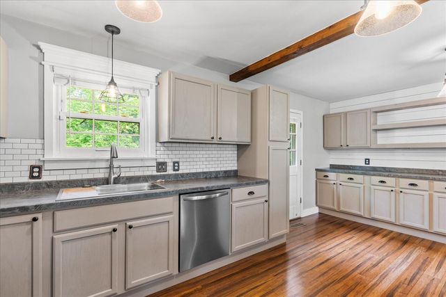 3237 Gleason Drive, Chattanooga, TN 37412