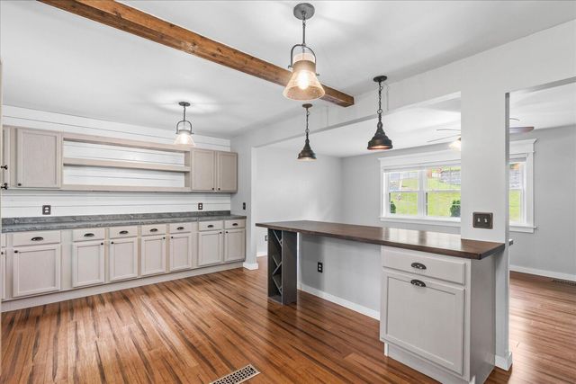 3237 Gleason Drive, Chattanooga, TN 37412