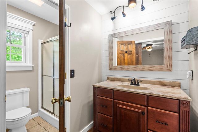 3237 Gleason Drive, Chattanooga, TN 37412