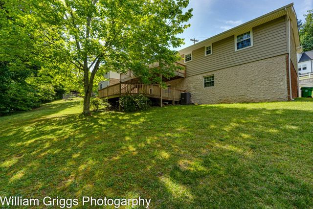 3237 Gleason Drive, Chattanooga, TN 37412