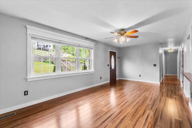 3237 Gleason Drive, Chattanooga, TN 37412