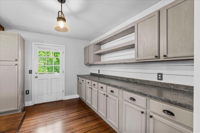 3237 Gleason Drive, Chattanooga, TN 37412
