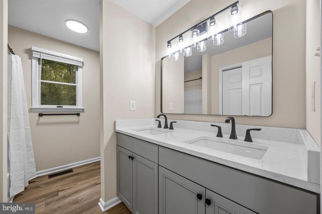 13565 MEADOW CT, Hughesville, MD 20637