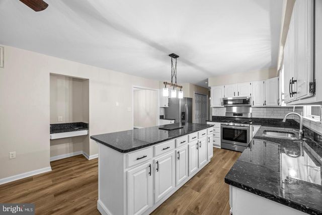 13565 MEADOW CT, Hughesville, MD 20637