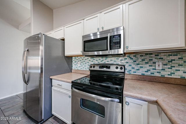 8672 W MAURO Lane, Peoria, AZ 85382