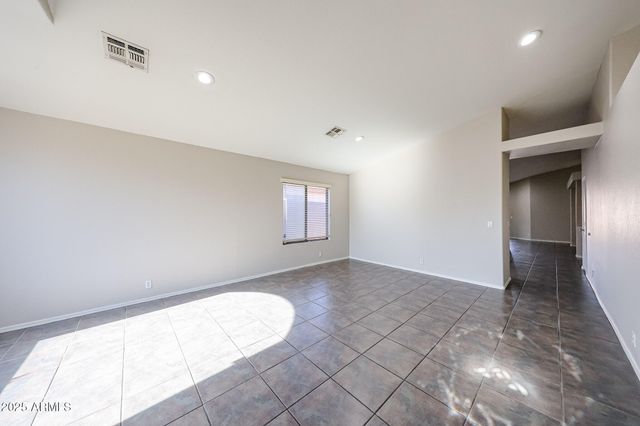 8672 W MAURO Lane, Peoria, AZ 85382