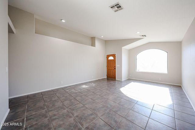 8672 W MAURO Lane, Peoria, AZ 85382