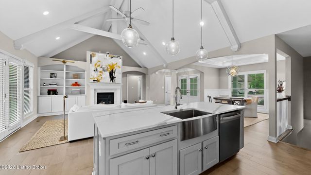 4815 Saddle Bend Way, Louisville, KY 40299