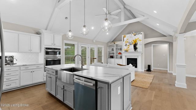 4815 Saddle Bend Way, Louisville, KY 40299