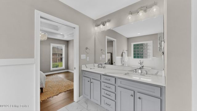 4815 Saddle Bend Way, Louisville, KY 40299