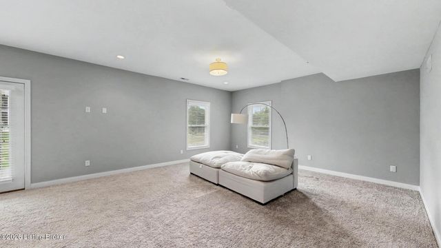 4815 Saddle Bend Way, Louisville, KY 40299