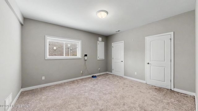 4815 Saddle Bend Way, Louisville, KY 40299