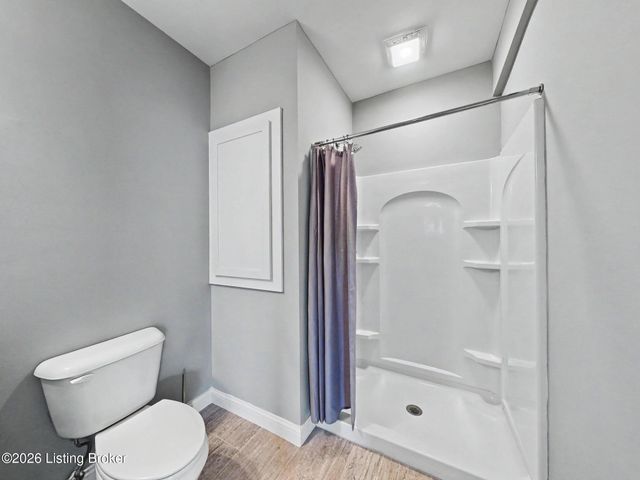 4815 Saddle Bend Way, Louisville, KY 40299