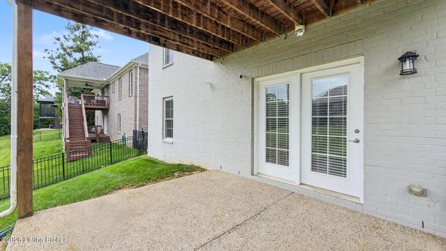 4815 Saddle Bend Way, Louisville, KY 40299
