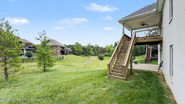 4815 Saddle Bend Way, Louisville, KY 40299
