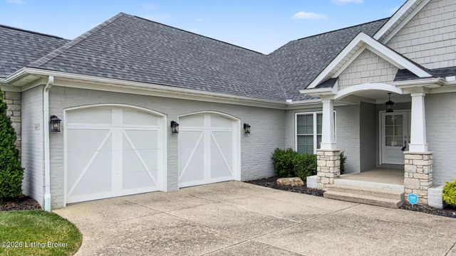 4815 Saddle Bend Way, Louisville, KY 40299