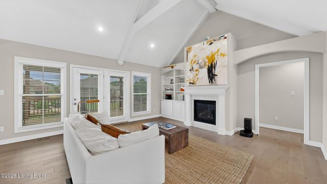 4815 Saddle Bend Way, Louisville, KY 40299
