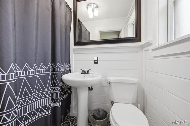 6118 Queens Court, House Springs, MO 63051