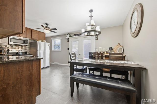 6118 Queens Court, House Springs, MO 63051