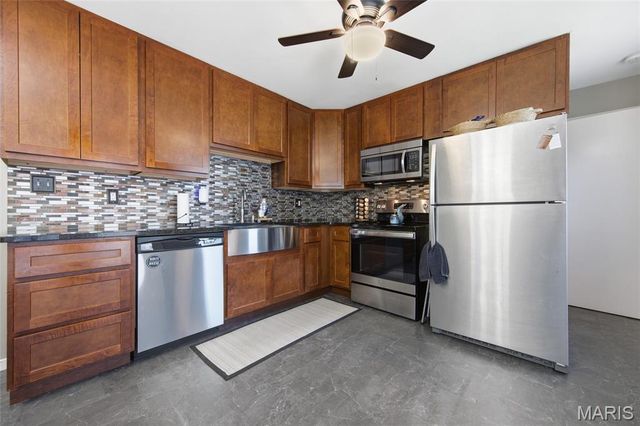 6118 Queens Court, House Springs, MO 63051