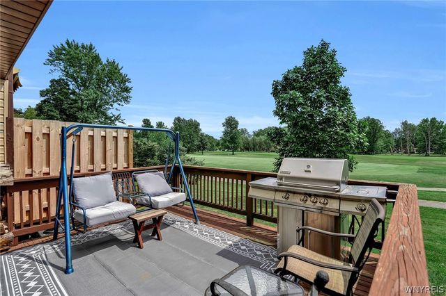 202 Old Meadow Drive 20B, Amherst, NY 14051