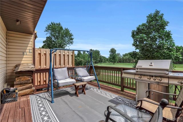 202 Old Meadow Drive 20B, Amherst, NY 14051