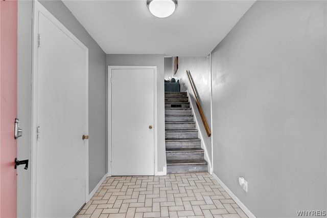 202 Old Meadow Drive 20B, Amherst, NY 14051