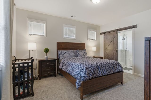 418 Prestige Ct, Pleasant View, TN 37146