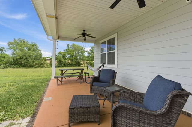 418 Prestige Ct, Pleasant View, TN 37146