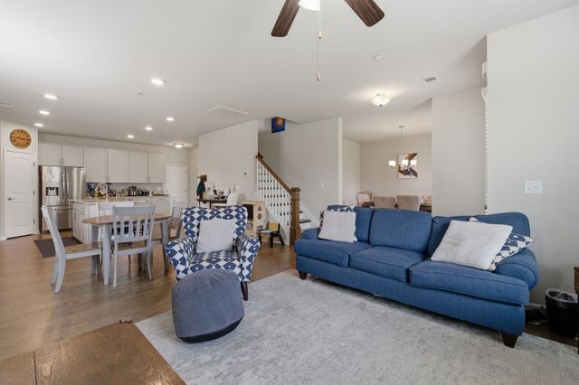 418 Prestige Ct, Pleasant View, TN 37146