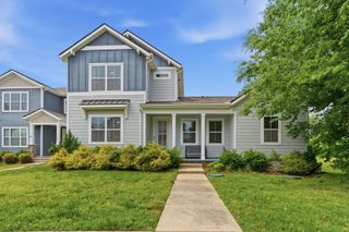 418 Prestige Ct, Pleasant View, TN 37146