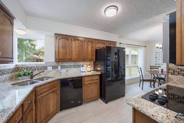 3916 Spring Hollow Drive, Carrollton, TX 75007