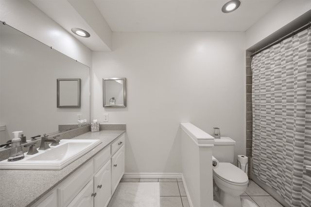 3916 Spring Hollow Drive, Carrollton, TX 75007