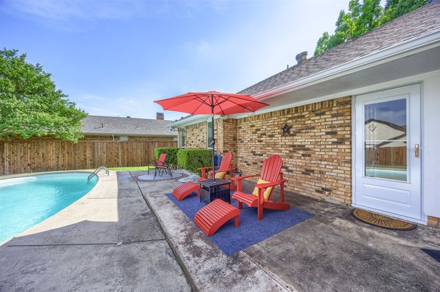 3916 Spring Hollow Drive, Carrollton, TX 75007