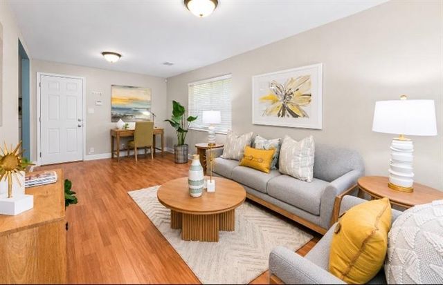 4524 Morpheus Ln, Sacramento, CA 95864