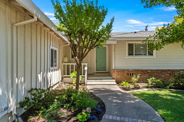 4524 Morpheus Ln, Sacramento, CA 95864