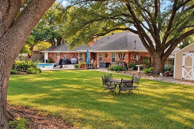 903 Canyon Drive, Cleburne, TX 76033