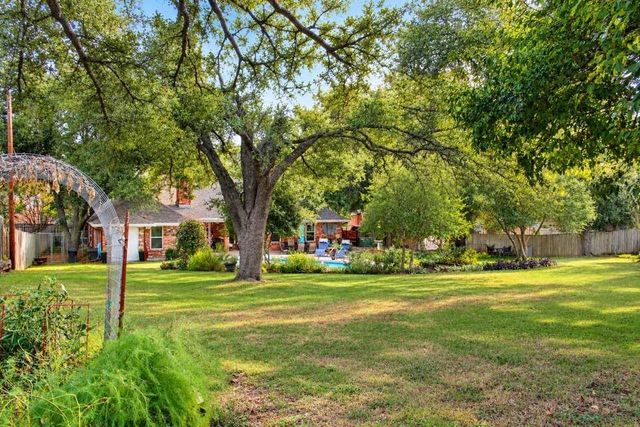 903 Canyon Drive, Cleburne, TX 76033