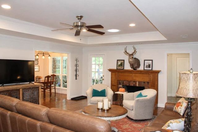 903 Canyon Drive, Cleburne, TX 76033