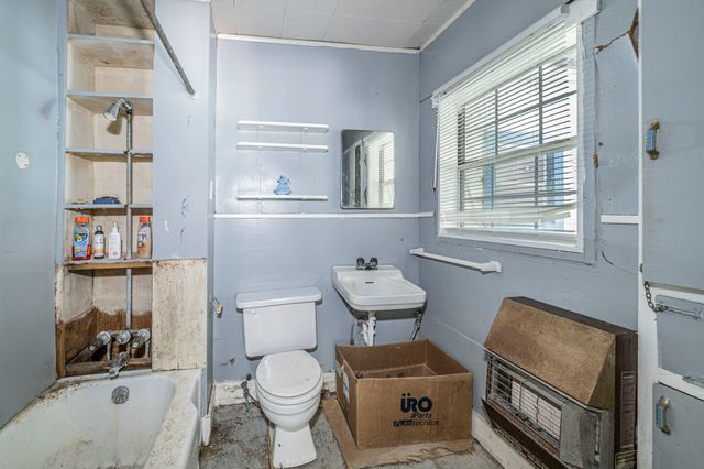 1424 James Drive, Kaufman, TX 75142