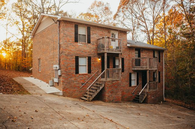 470 Martha Ln Apt E, Clarksville, TN 37043
