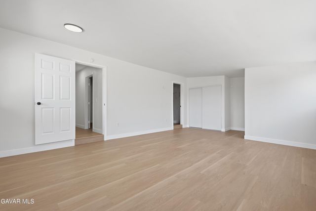 43342 Fenner Avenue, Lancaster, CA 93536