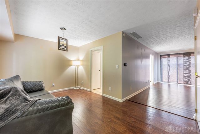 1321 Keystover Trail, Dayton, OH 45459