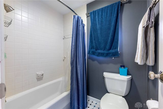 1321 Keystover Trail, Dayton, OH 45459