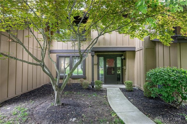 1321 Keystover Trail, Dayton, OH 45459